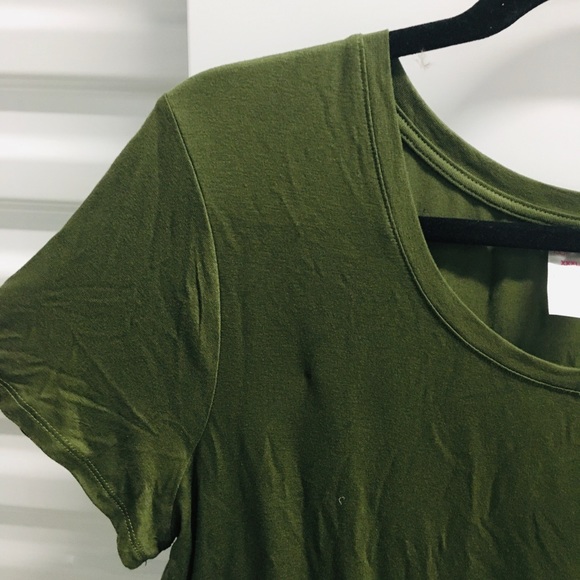 ‼️CLOSING SALE EVERYTHING MUST GO‼️ NWT Green short sleeve shirt body suit - Picture 5 of 6